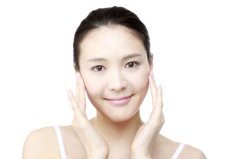 导致皮肤暗黄的4大元凶 看看你中招了没,女