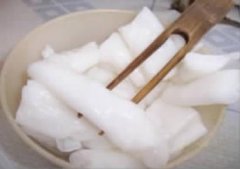 福建三明永安美食永安小吃:芋包米冻叉叉粿
